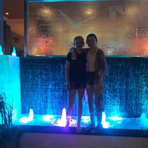 Meet your Posher, Mae